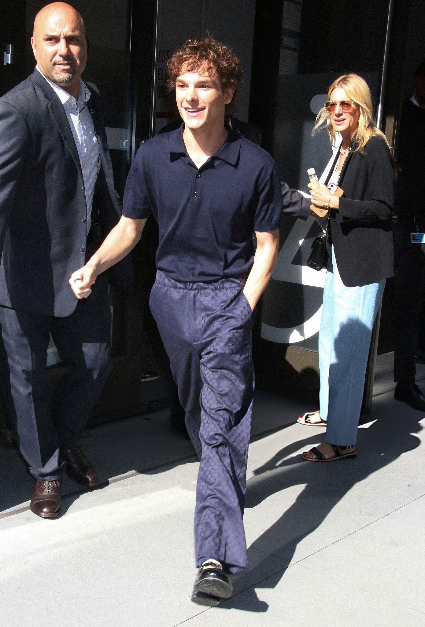 KellynMark-001.jpg KellynMark-001.jpg