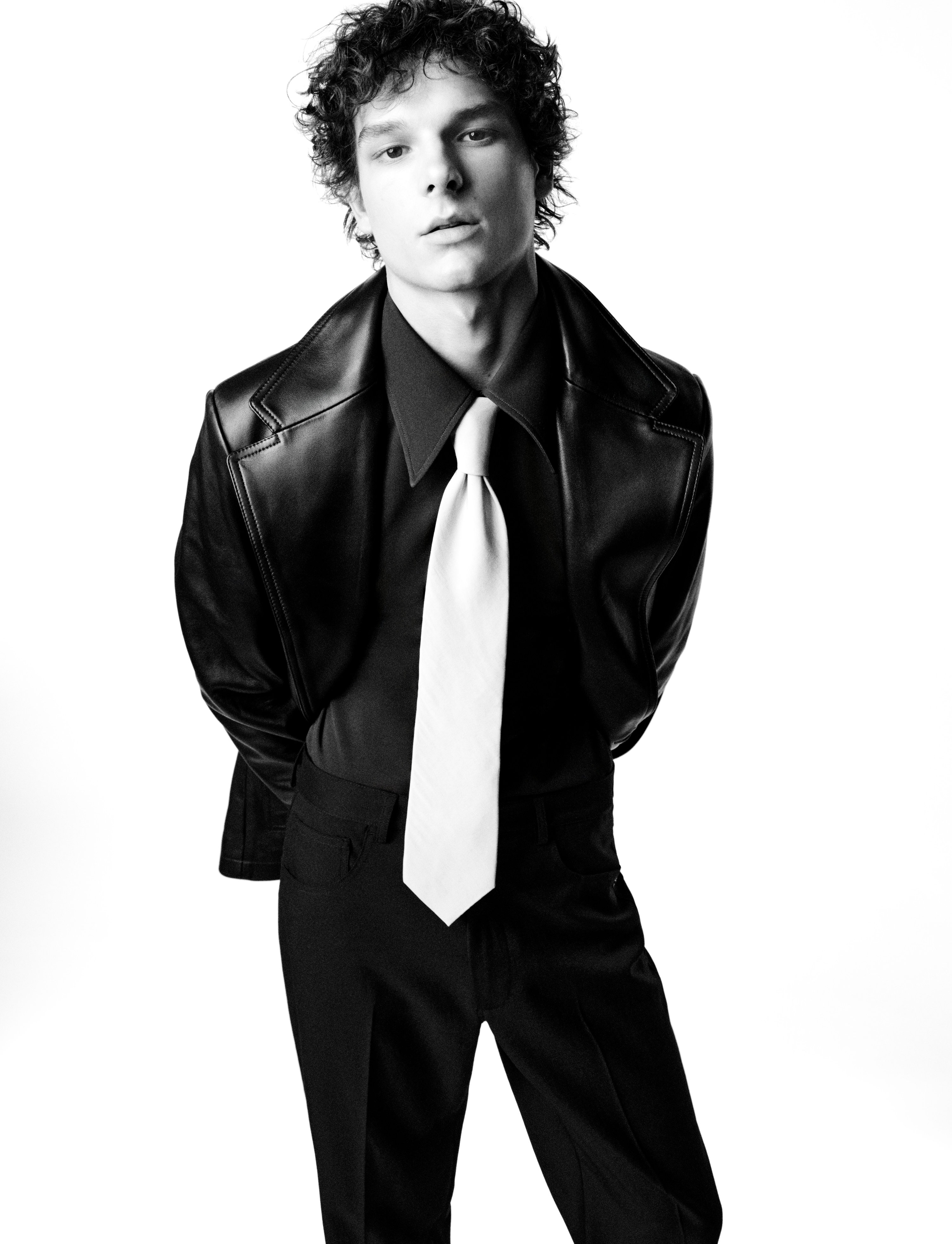 VMan-001.jpg VMan-001.jpg